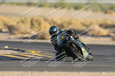 media/Nov-17-2024-CVMA (Sun) [[1fec520723]]/Race 17-Amateur Supersport Middleweight/